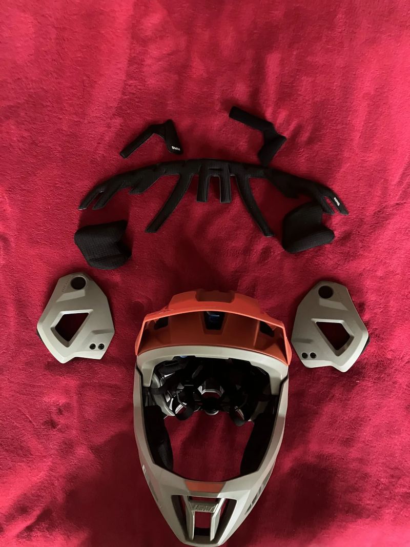 Helma LEATT ENDURO 3.0