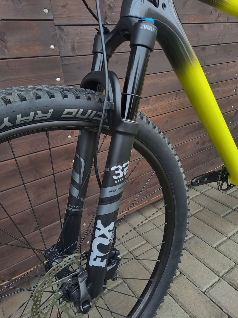 Nabízím PO SERVISU k prodeji velice zachovalé horské kolo Cannondale F-Si carbon 5 / vel. XL / 29er
