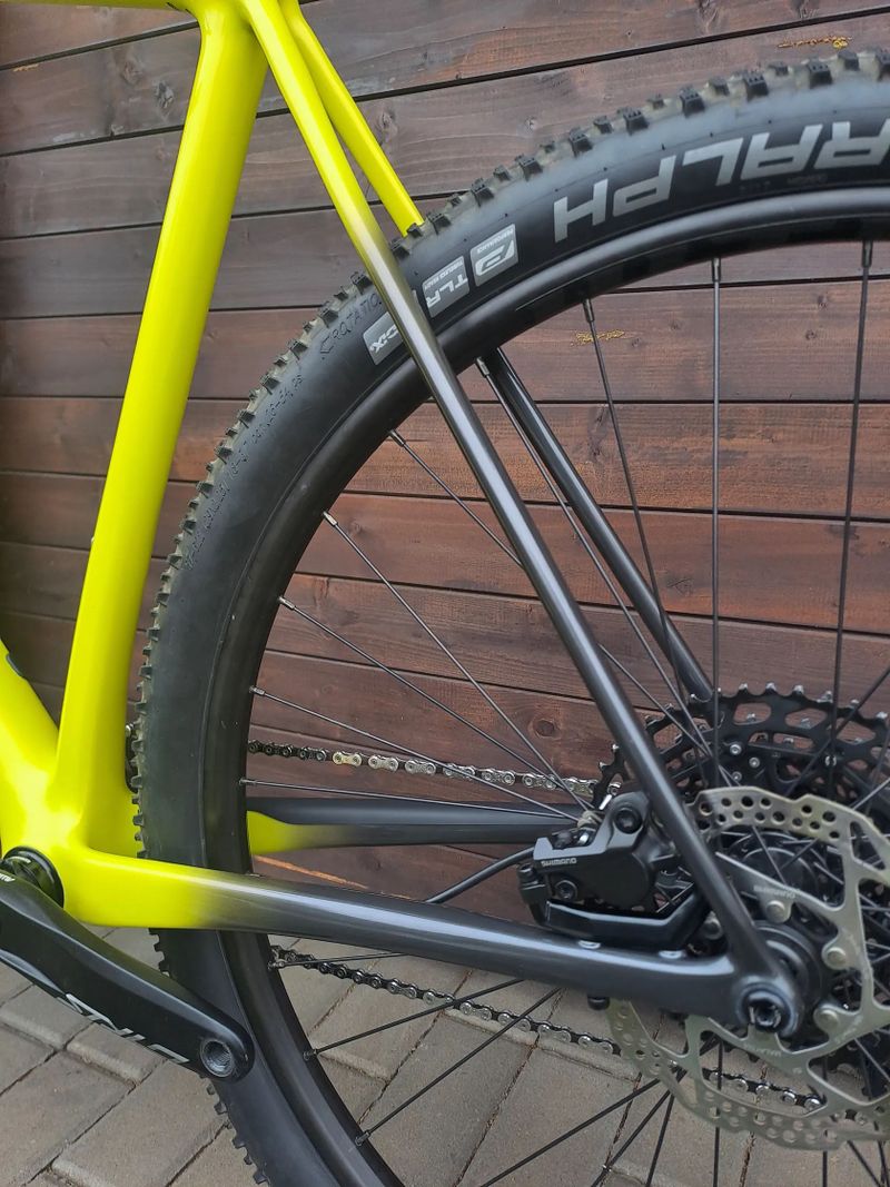 Nabízím PO SERVISU k prodeji velice zachovalé horské kolo Cannondale F-Si carbon 5 / vel. XL / 29er
