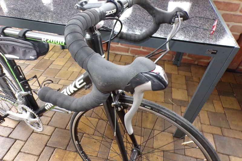 Sada Shimano sora nájezd max 500km + náhradní komponenty vše nafoceno