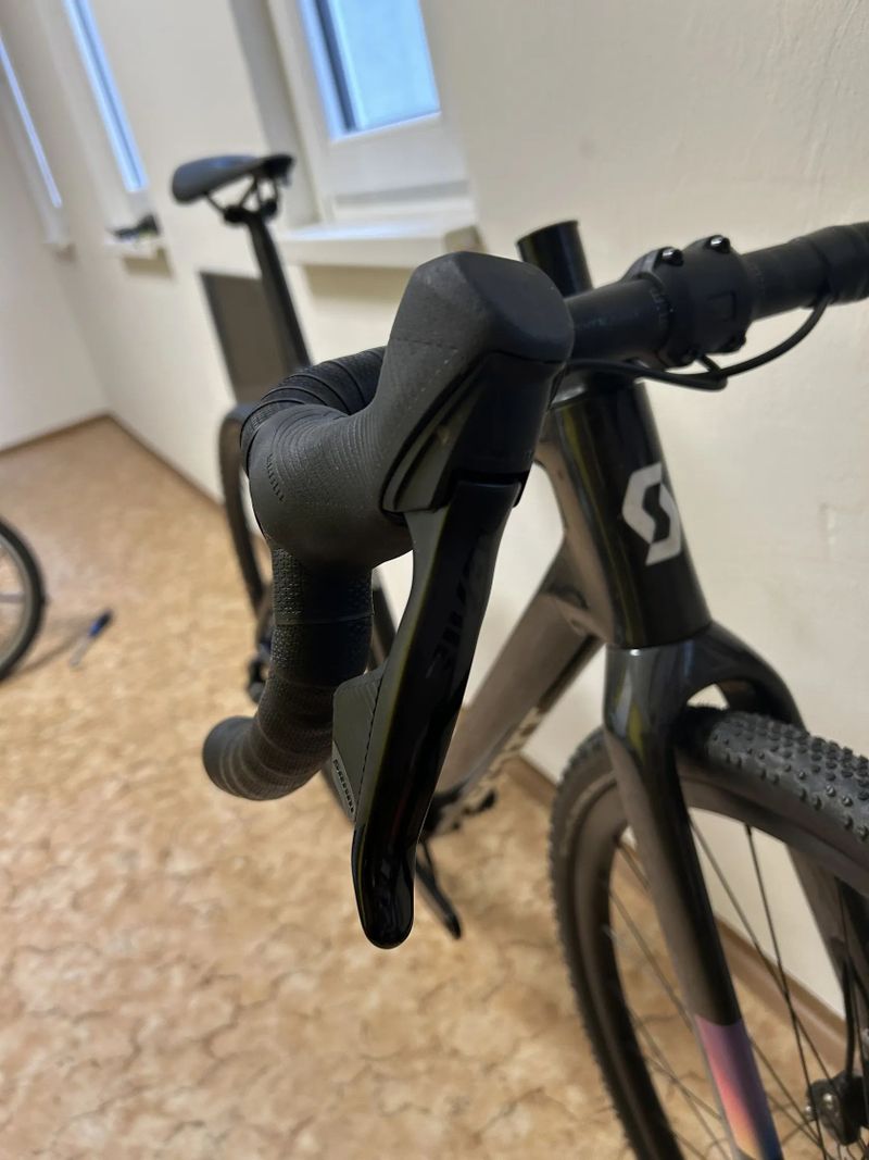 Scott Addict Gravel 30 2025 - vel. M - záruka