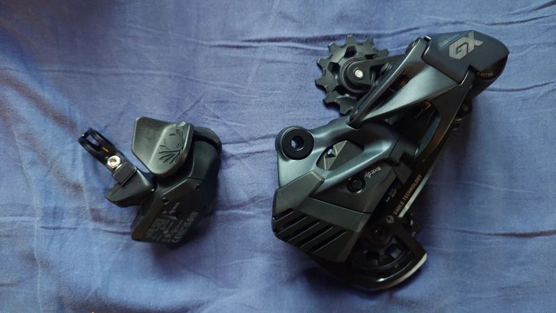 Přehazovačka Sram AXS GX