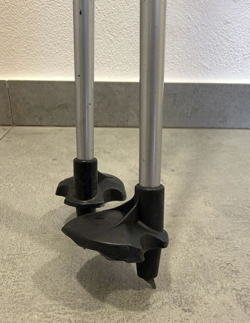 Prodám dámské běžky - komplet sada Salomon Elite6 Classic 182 cm + vázání NNN + hůlky