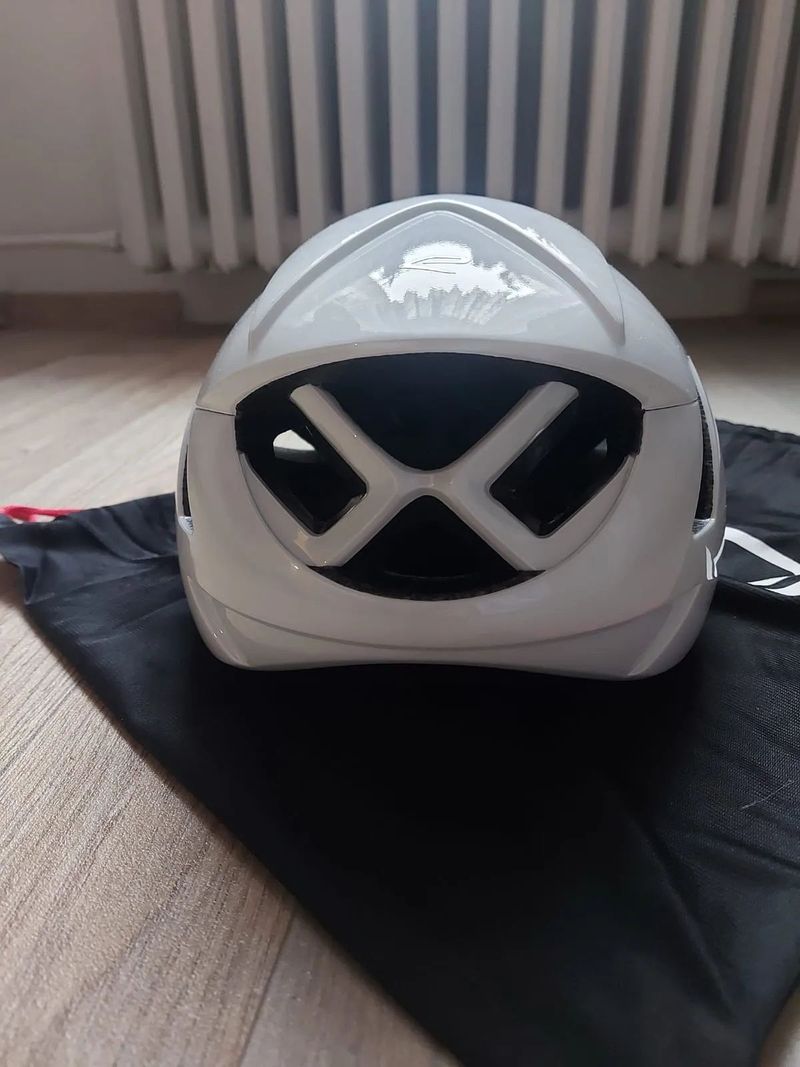 Prodám helmu perf ar14 bílá