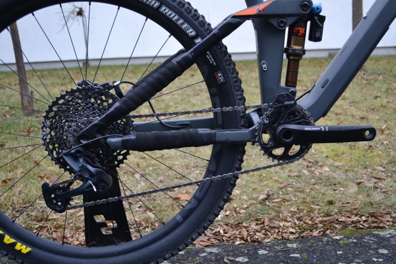 Cube Stereo 140 HPC TM 27.5 (L) Carbon Kashima