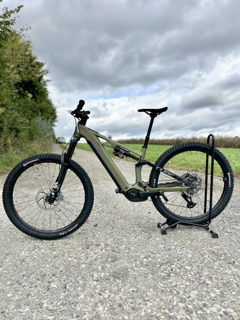 Cube Stereo Hybrid One44 TM 800 2026