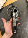 E13 LG1 Race Carbon Cranks + střed