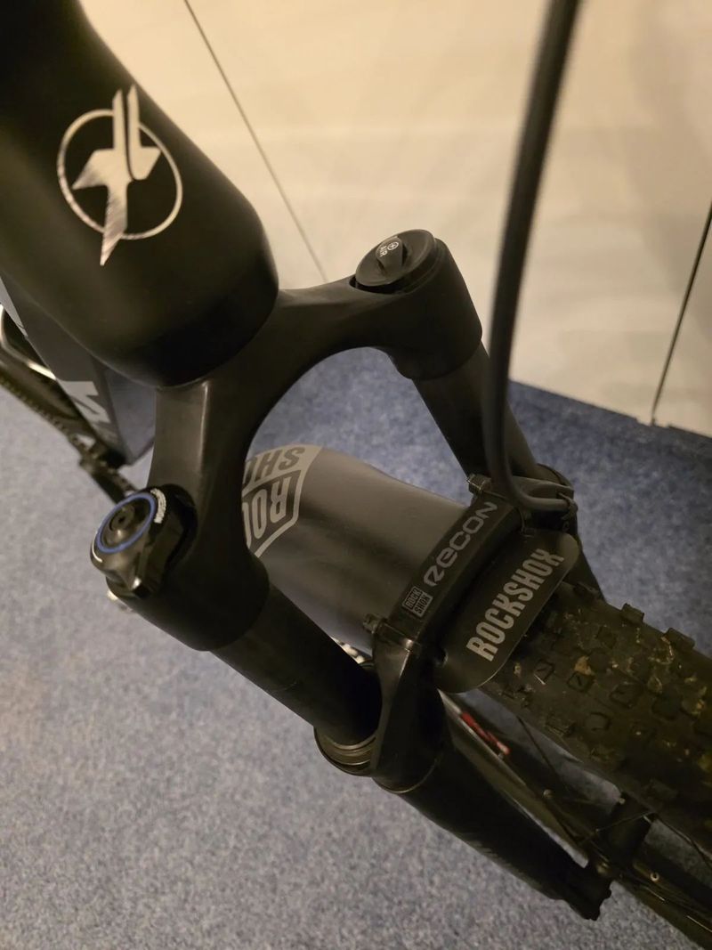 Karbonové MTB 29" MRX Carbon X1-SAV | Shimano SLX/Deore 1x12