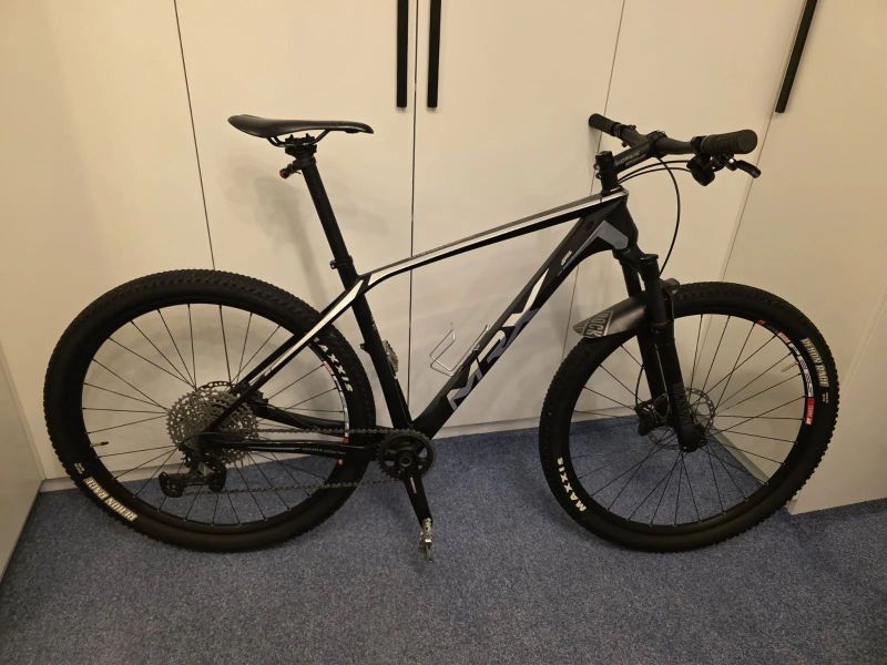 Karbonové MTB 29" MRX Carbon X1-SAV | Shimano SLX/Deore 1x12