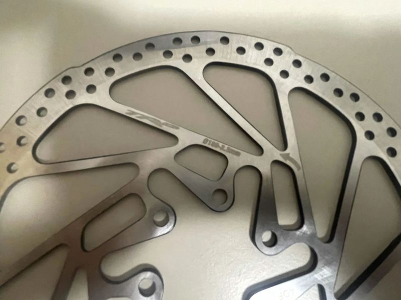 Brzdový kotouč TRP R180S01E