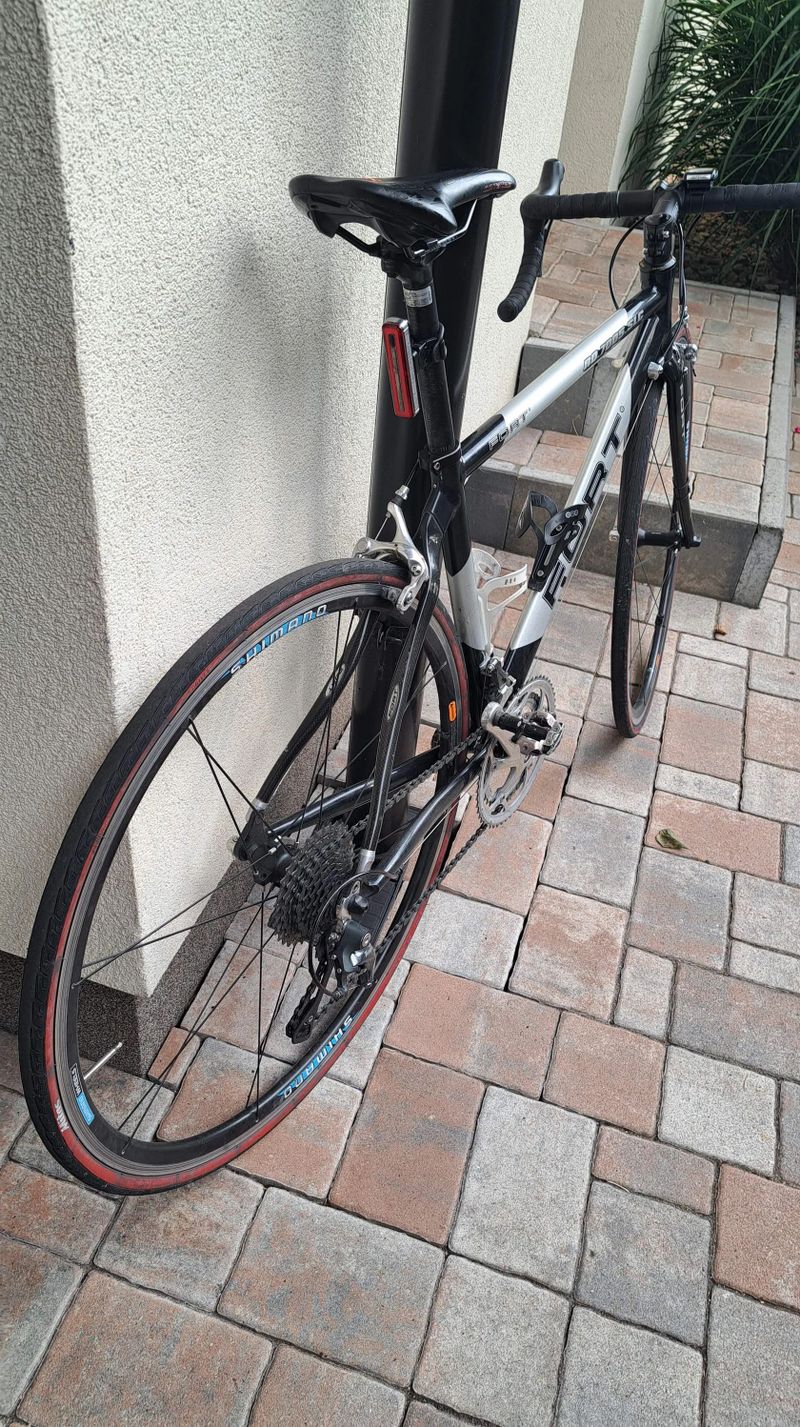 Silniční kolo FORT, vel.S, juniorské