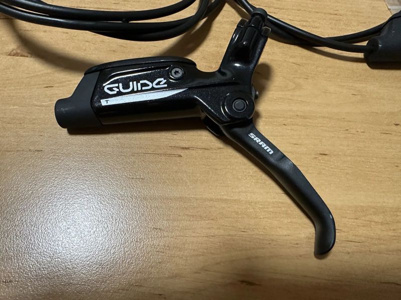 Brzdy SRAM GUIDE T, čtyřpístkové, zánovní