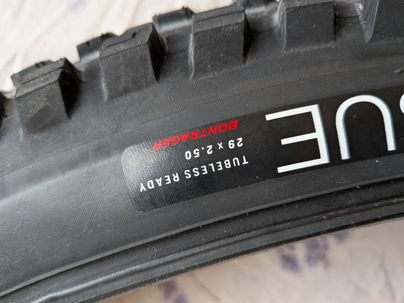 Bontrager SE5 Team Issue 29", 2.5"