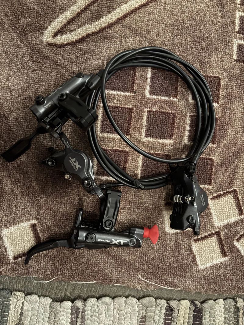 Shimano XT 8200 model 2025/26