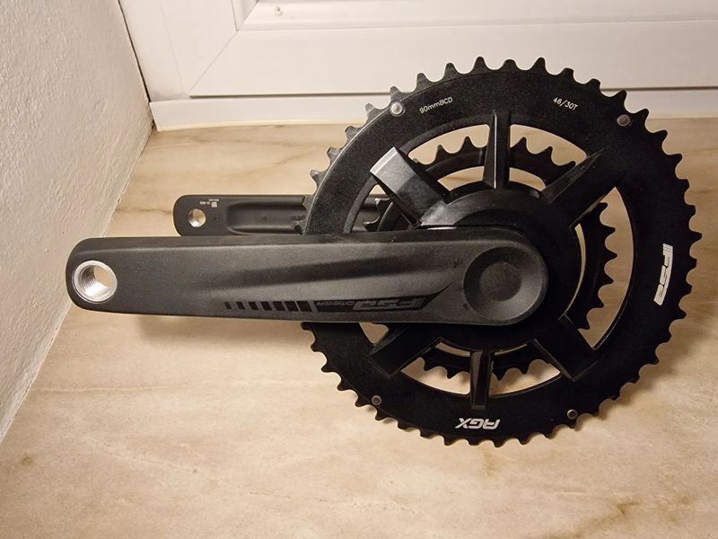 Gravel kliky FSA Omega 175mm 46/30z + středové složení FSA BB-AL86