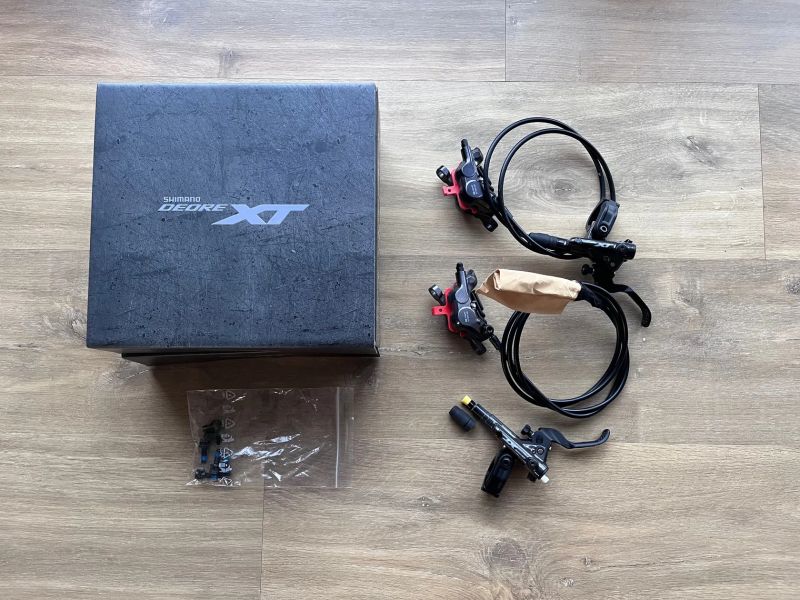 komplet set brzdy Shimano XT BR-M8120 4 píst