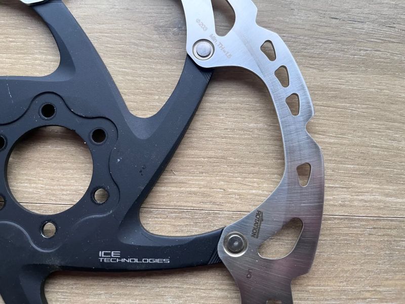 komplet set brzdy Shimano XT BR-M8120 4 píst