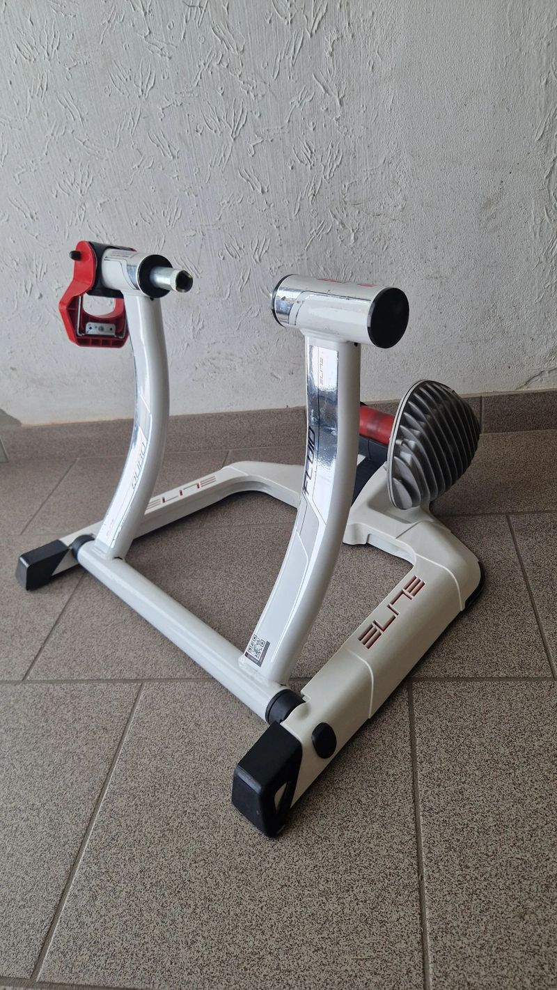 Prodám cyklo trenažer Elite Qubo Fluid
