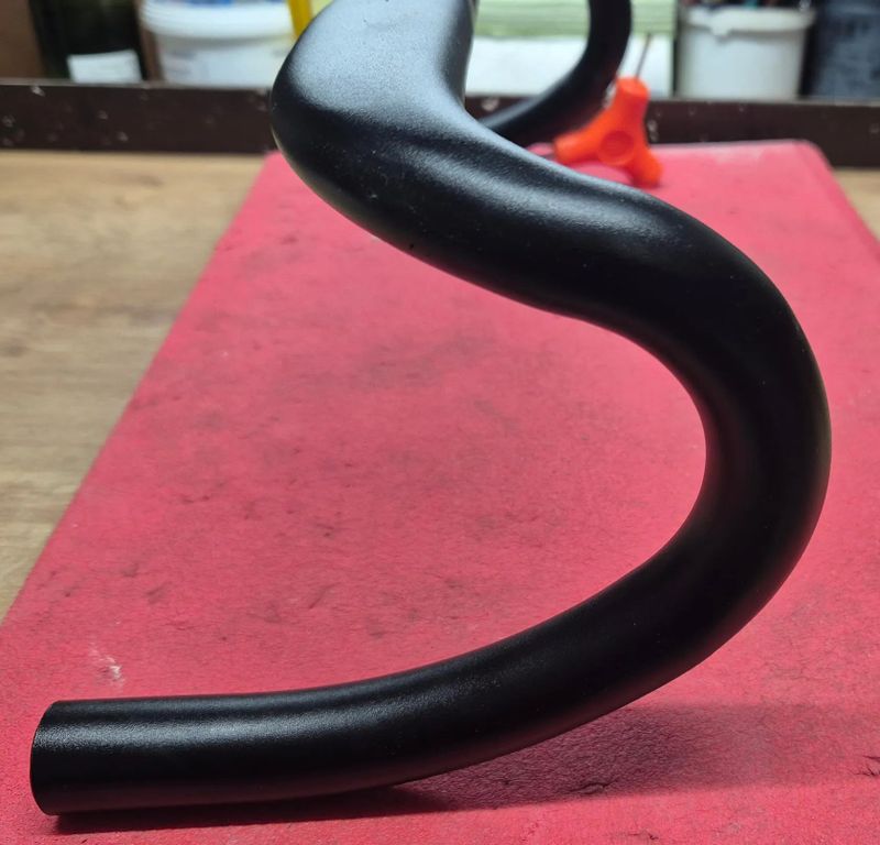 Prodám ALU řidítka a představec Velomann