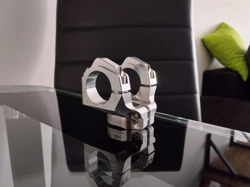 predstavec Aerozine XNC 10mm / 31,8mm + packeta Zdarma