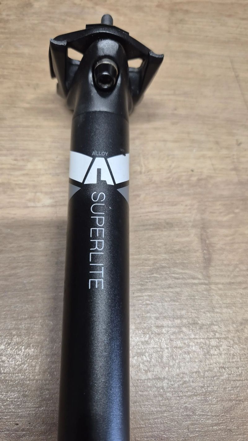 Prodám ALU sedlovku Superlite průměr 27,2 mm