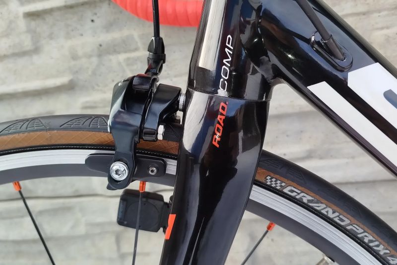 Silniční kolo Superior