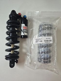 Pružinový tlumič RockShox Vivid R2C MR/MCB3, 216x63.5, 2 pružiny