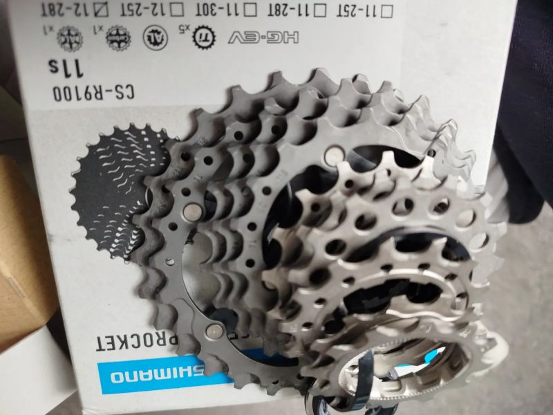Páky, přehazka, kazeta Shimano GRX 810
