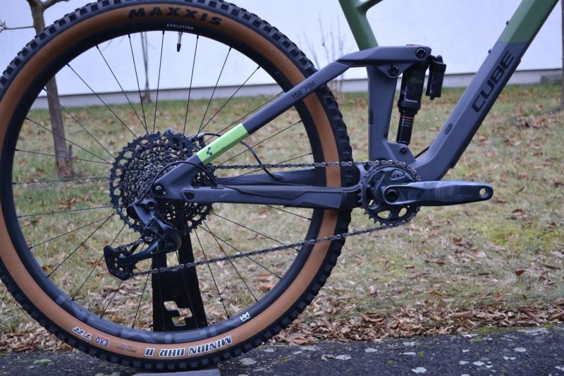 Cube Stereo Race C:62 (XL) Olive´n´grey