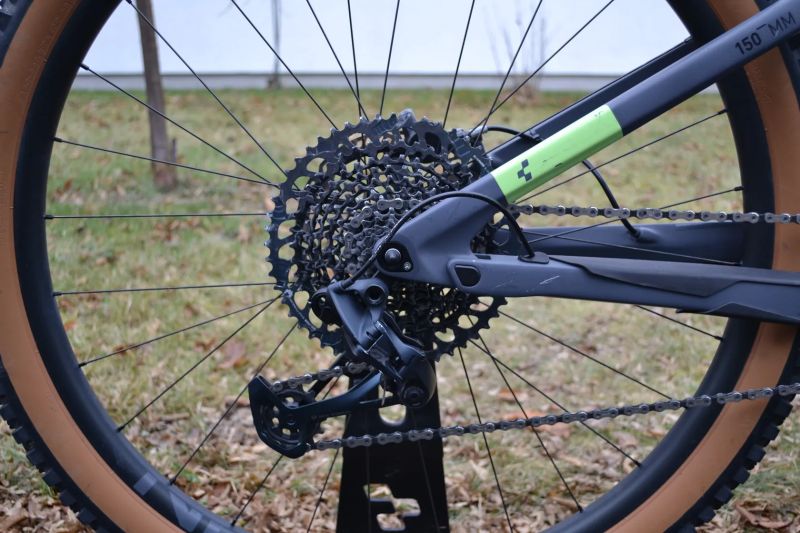 Cube Stereo Race C:62 (XL) Olive´n´grey