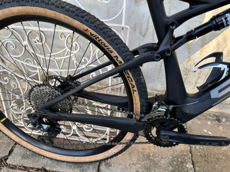 Superior XF Race 29 1/2x12 vel.M