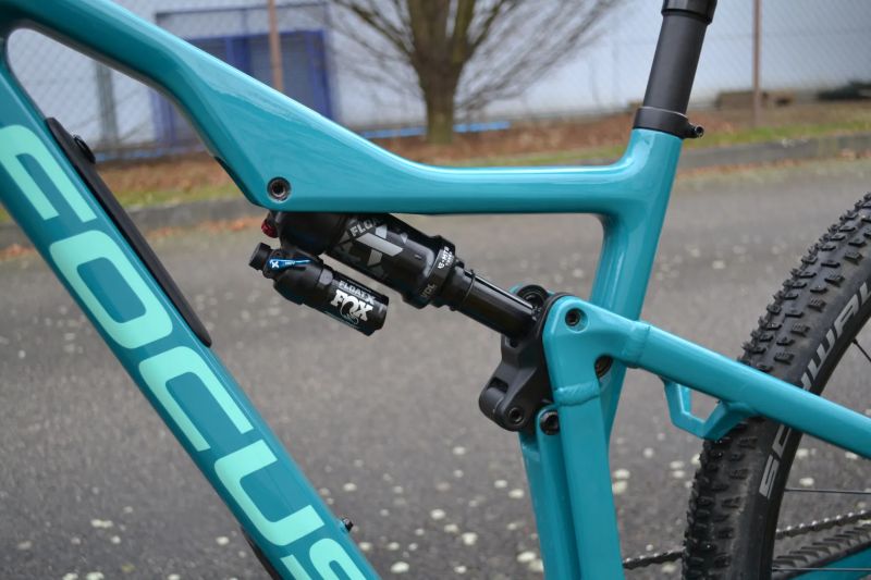 Focus Jam 8.9 (M) Carbon