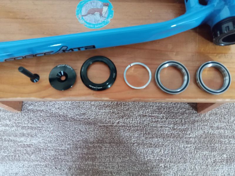 Rám Author A-Matrix + komponenty