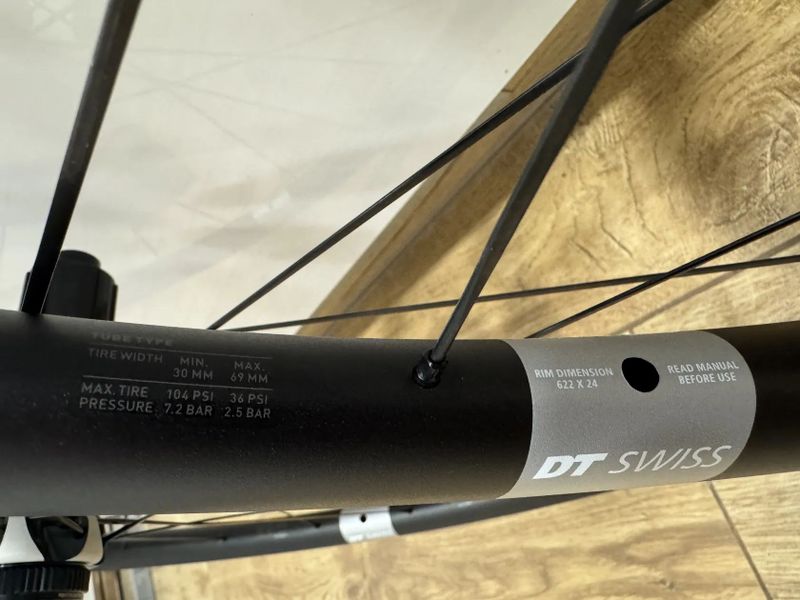 Sada kol DT Swiss GR1600 Spline 700c - nova