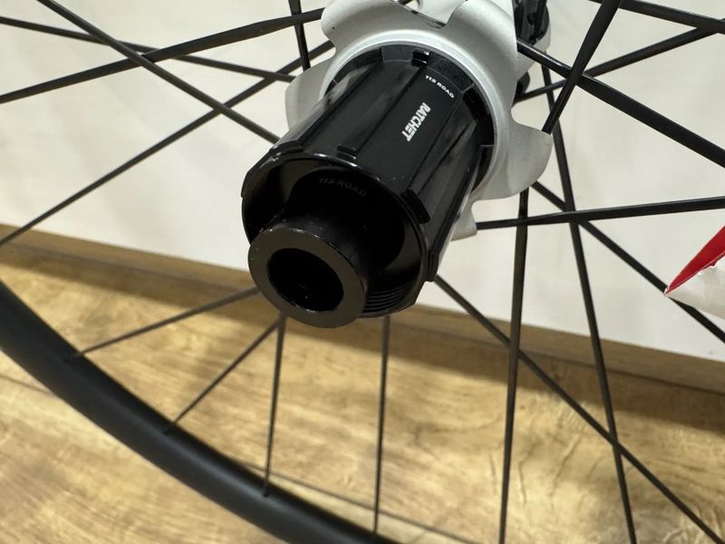 Sada kol DT Swiss GR1600 Spline 700c - nova