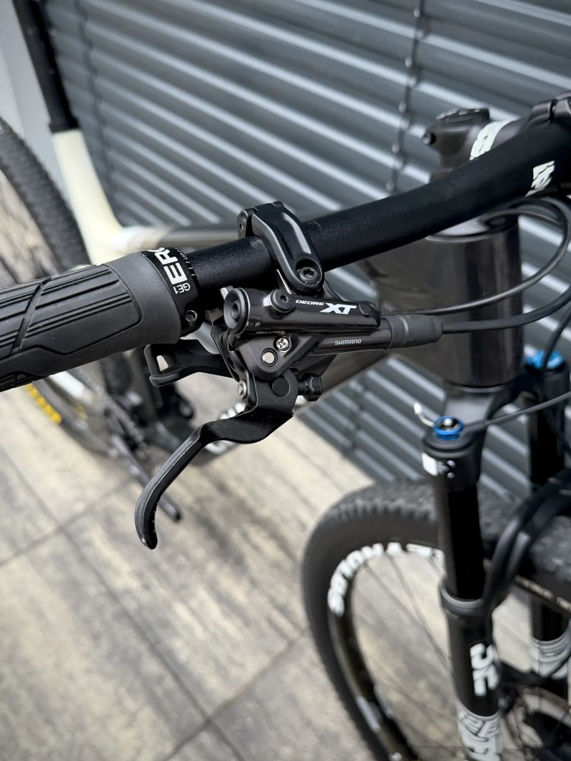 Canyon Lux World Cup CF 7, 2022, vel. L