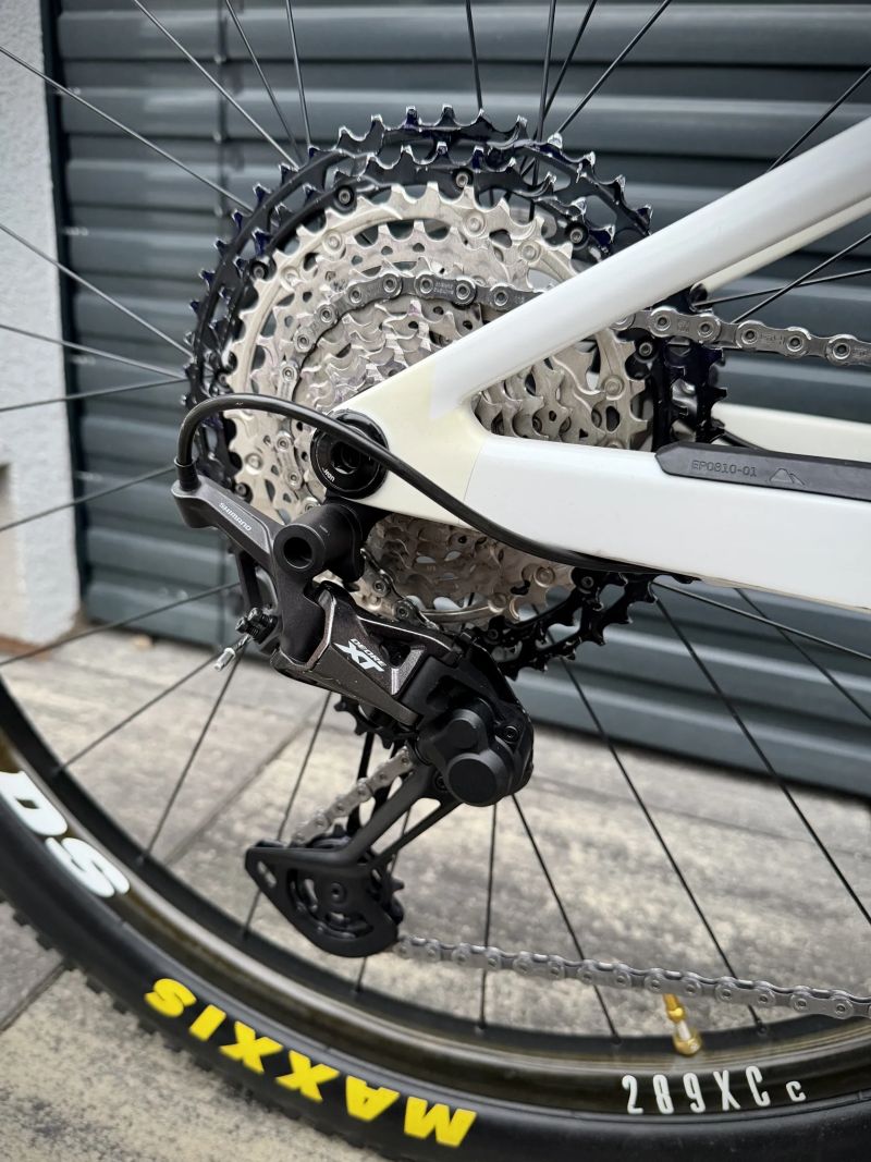 Canyon Lux World Cup CF 7, 2022, vel. L