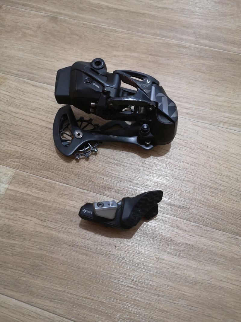 Přehazovačka XX1 Eagle AXS plus řadící páčka XX1