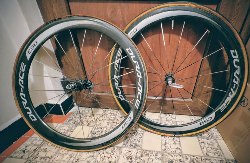 Rezervováno - Zapletená kola Shimano Dura Ace