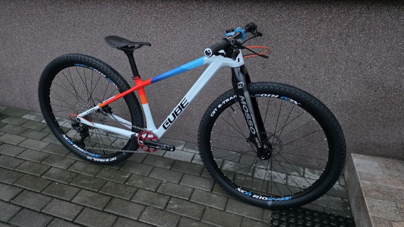 Juniorský Cube Elite 27,5 XS carbon 7,95kg