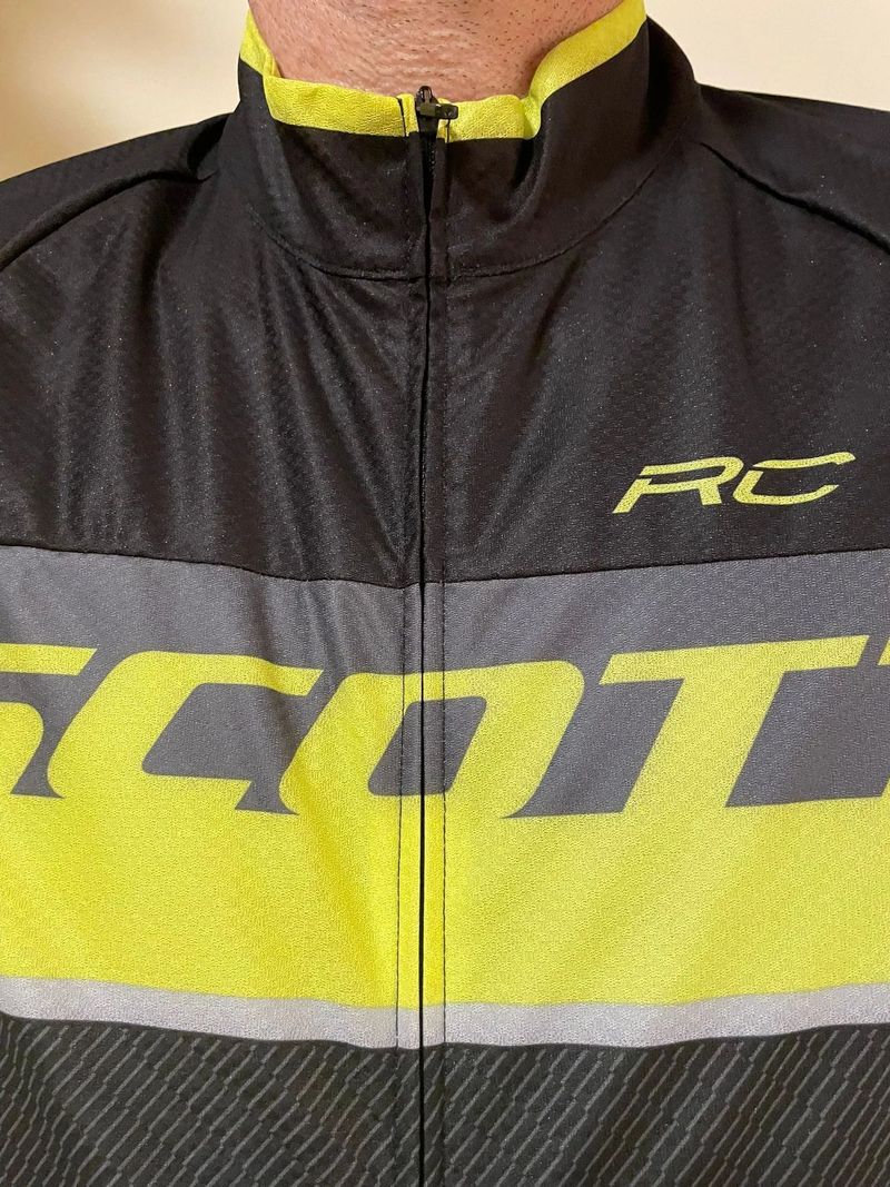 Scott RC větrovka, velikost L