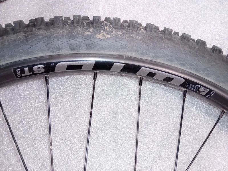 Zapletená kola WTB ST i30