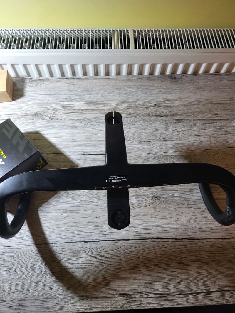 Prodám silniční karbonové řídítka Toseek