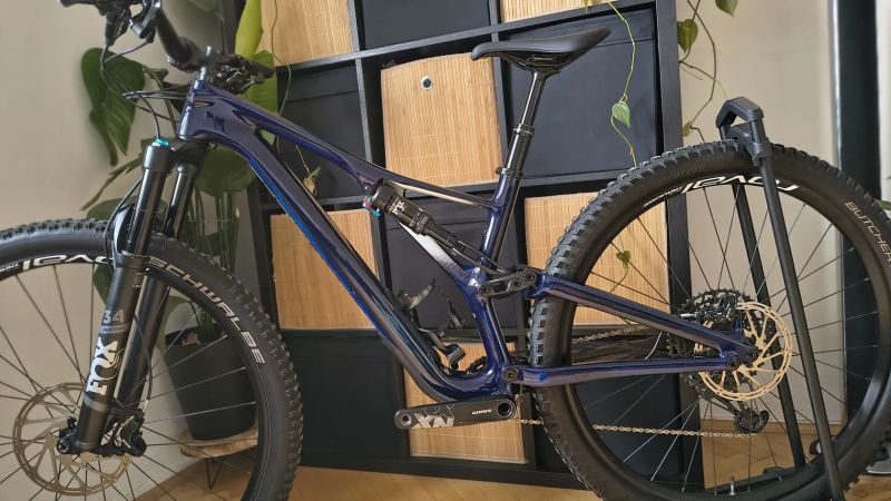 Specialized Stumpjumper carbon 11r / vel.M / Eagle 1x12 / teleskop
