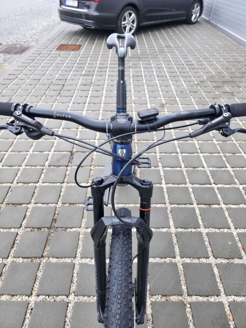 Trek Procaliber 9.6 Carbon 2023 29″ velikost M/L / Shimano XT / RockShox Recon