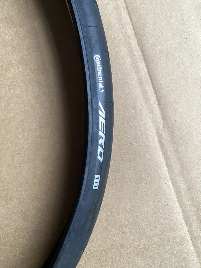 Continental AERO 111 silníční plášt 