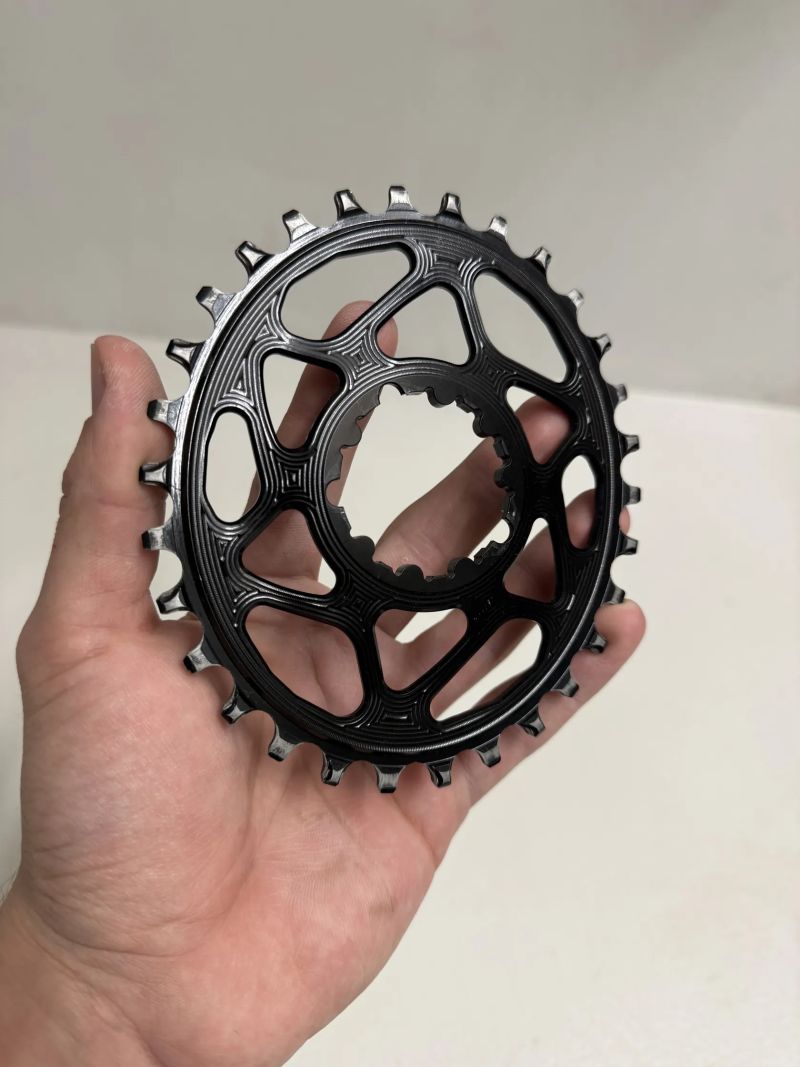 Absolute Black oval převodník