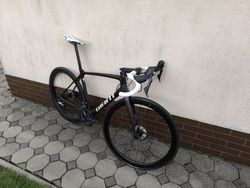 Giant TCR Advanced Pro 1 Disc, váha 7,135kg