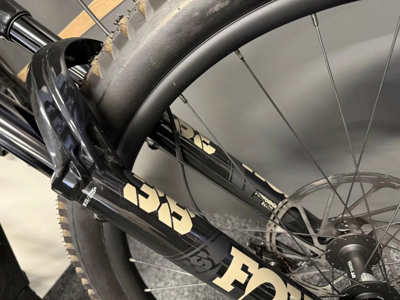 Specialized Turbo Levo Expert KARBON 12km vel. S5/XL PC 218tis.