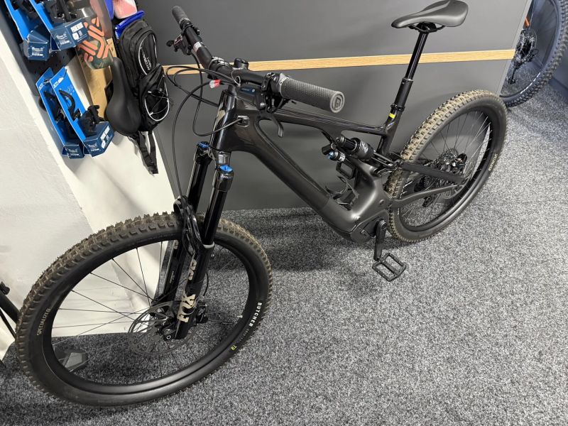 Specialized Turbo Levo Expert KARBON 12km vel. S5/XL PC 218tis.